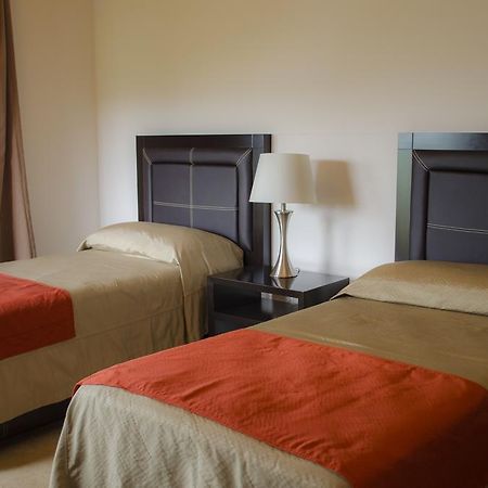 ليون Villaseca Hotel Spa Golf المظهر الخارجي الصورة